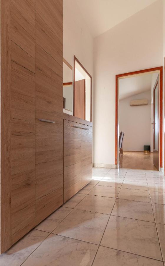 Modern Apartment Sara-Near The Beach Privlaka  Extérieur photo